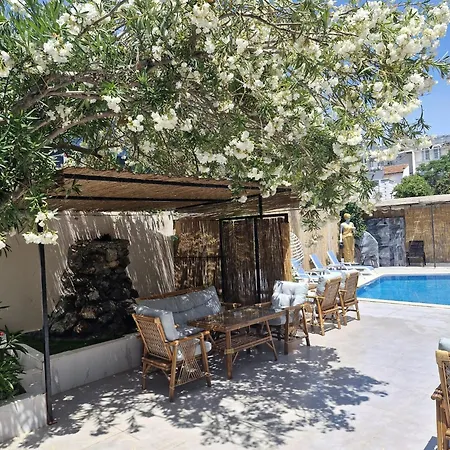 Vois Kemer Hotel