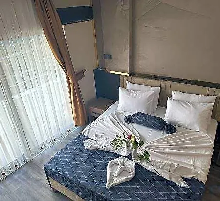 Hotel Vois 3*