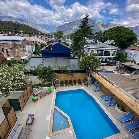 Отель Vois & 3*