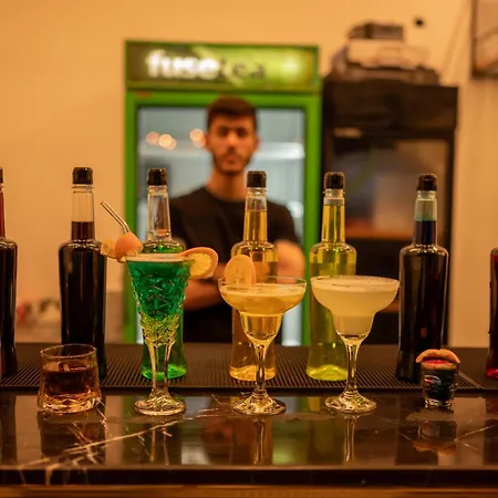 Vois & Отель Кемер