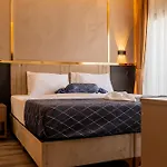 Vois & Hotel 3*